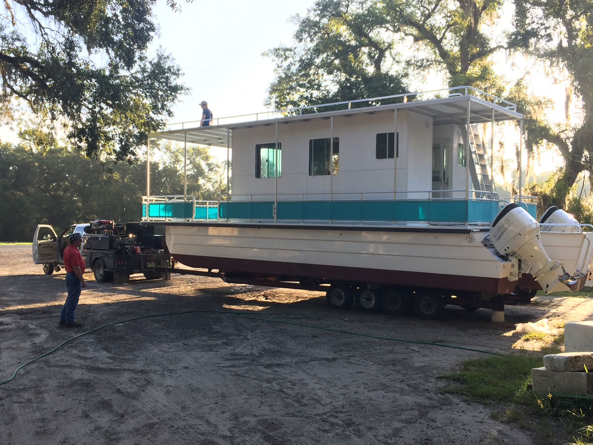 A&M River Coast Houseboat Boat Rental. Built to replace the previous aluminum pontoon “single slide” industry standard.