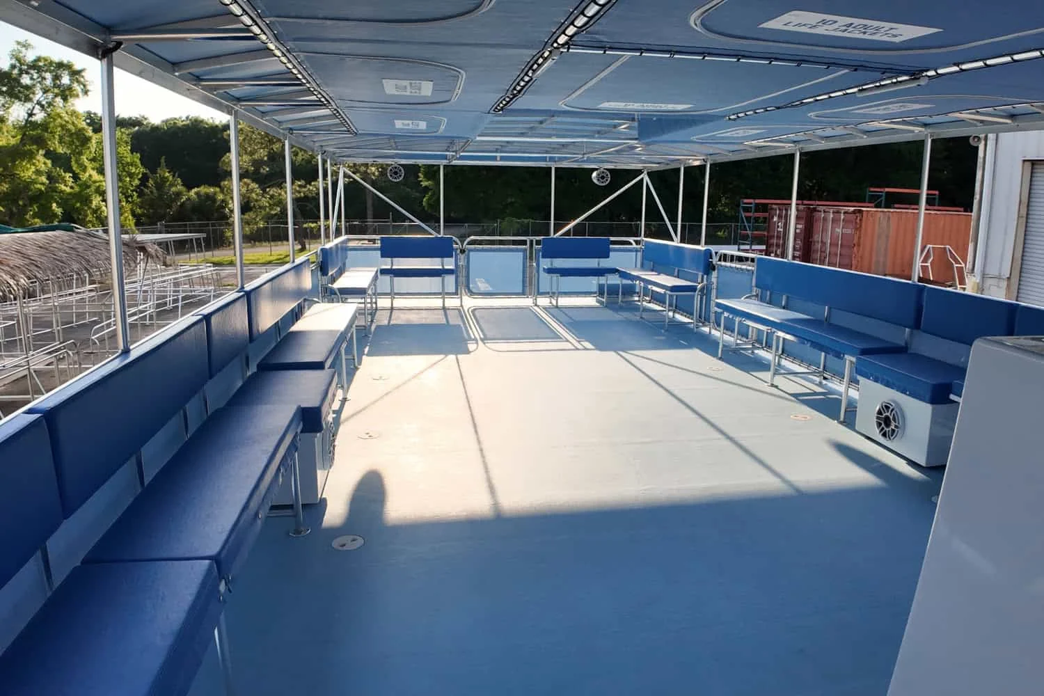 sightseeingboat-bluebird-width-1