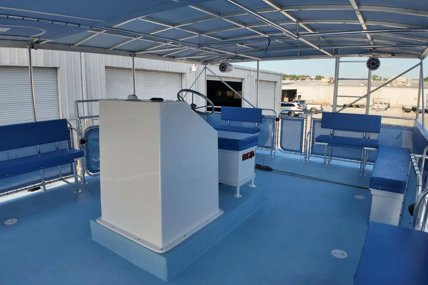 sightseeingboat-bluebird-width-5