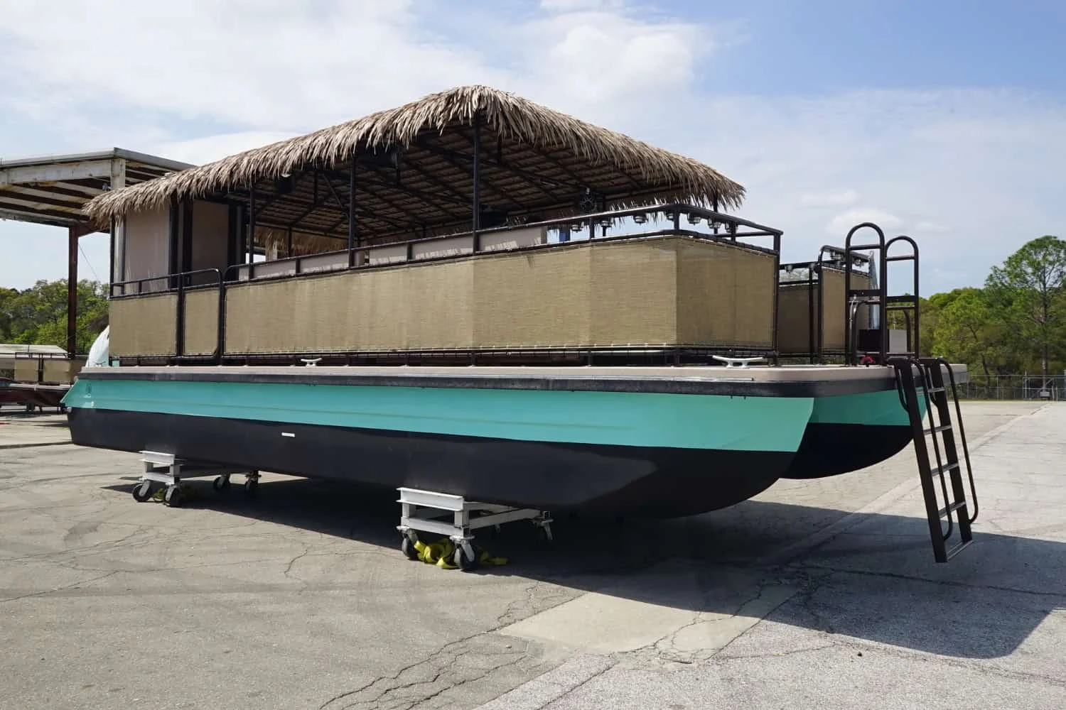 tikiboat-width-12